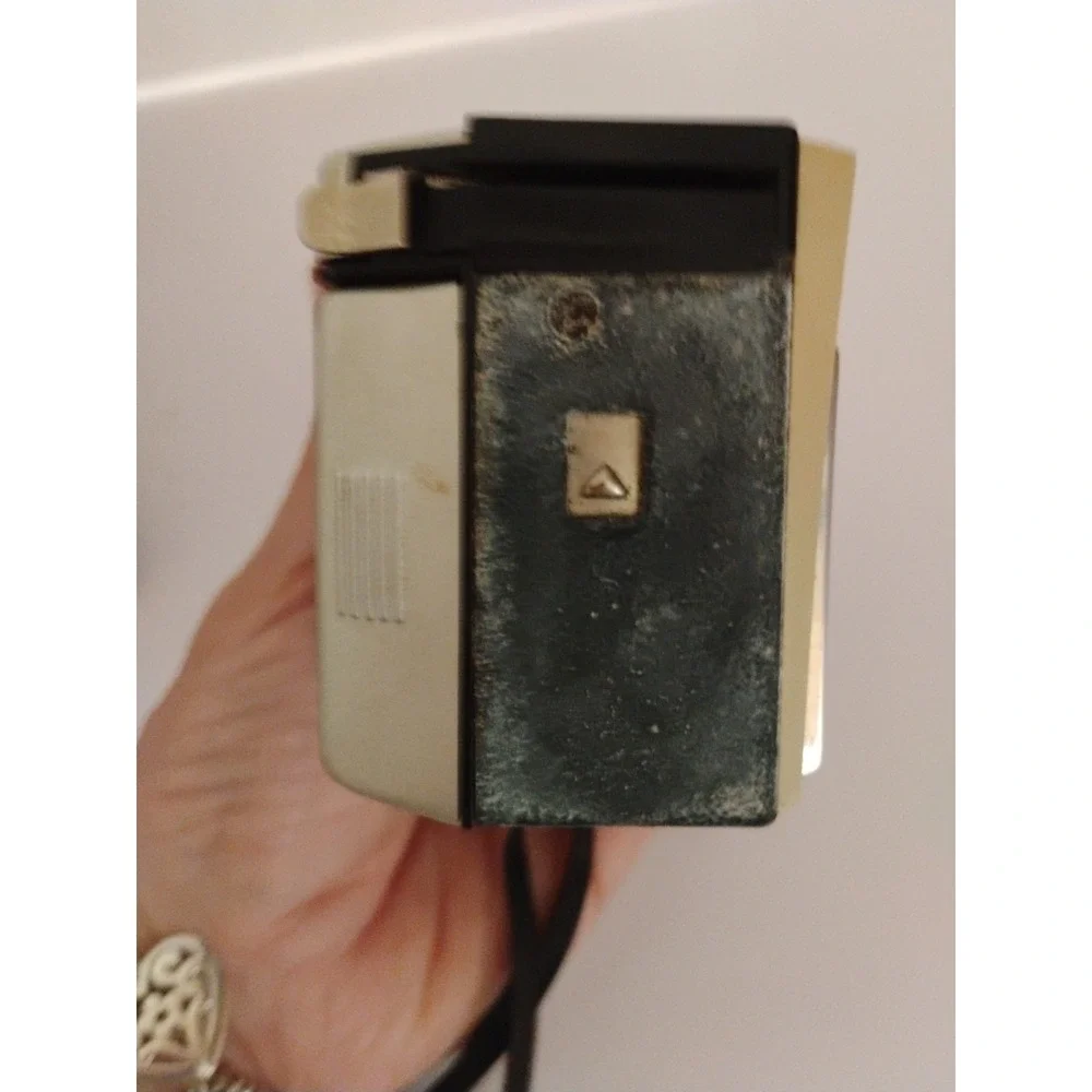 Vintage Kodak Instamatic 134 Color Outfit Automatic Electric Camera